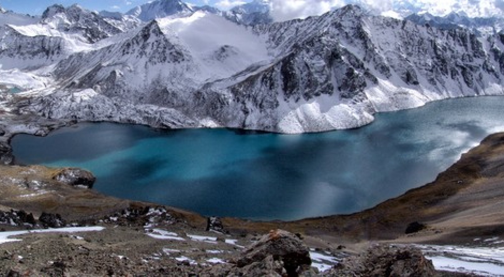 Горы Киргизии озеро Алаколь